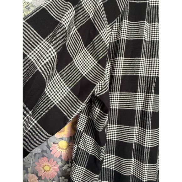 LOFT PLUS Women Black White Plaid Mock Neck Ruffle Long Sleeve Blouse Size 20 - Picture 8 of 9